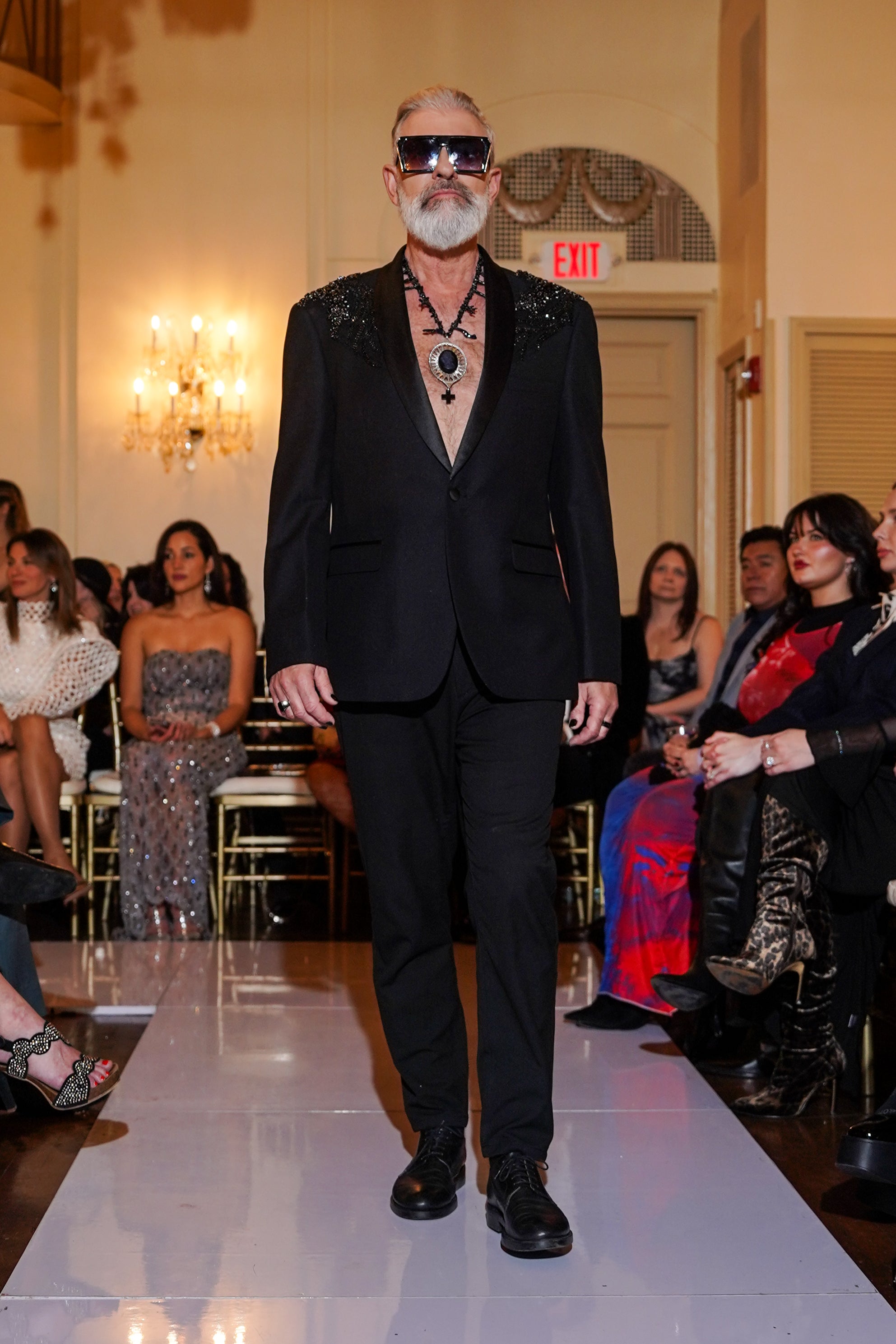 Marc Oliver Suit