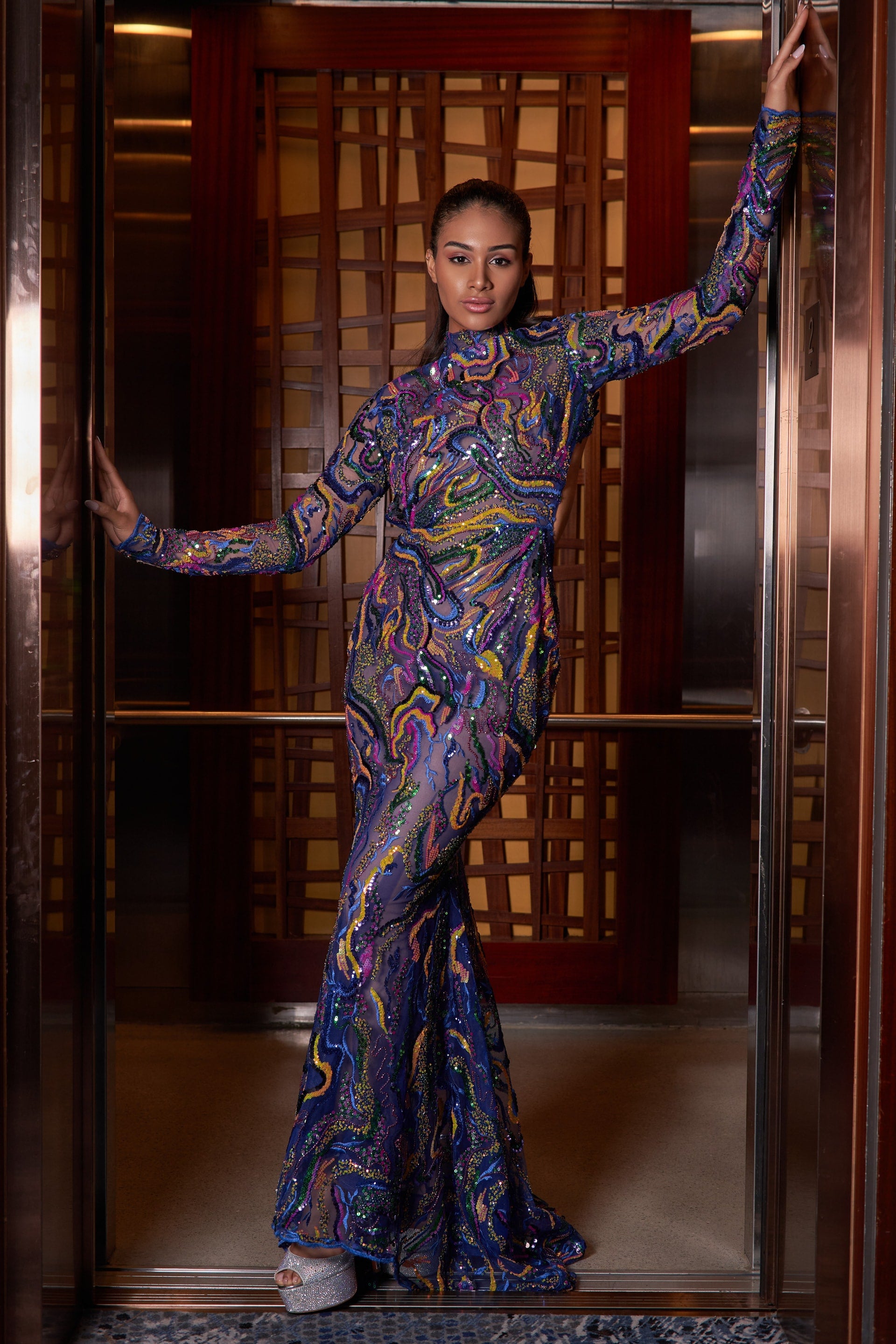 Backless Long Sleeve Dress